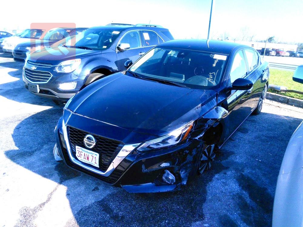 نيسان ألتيما